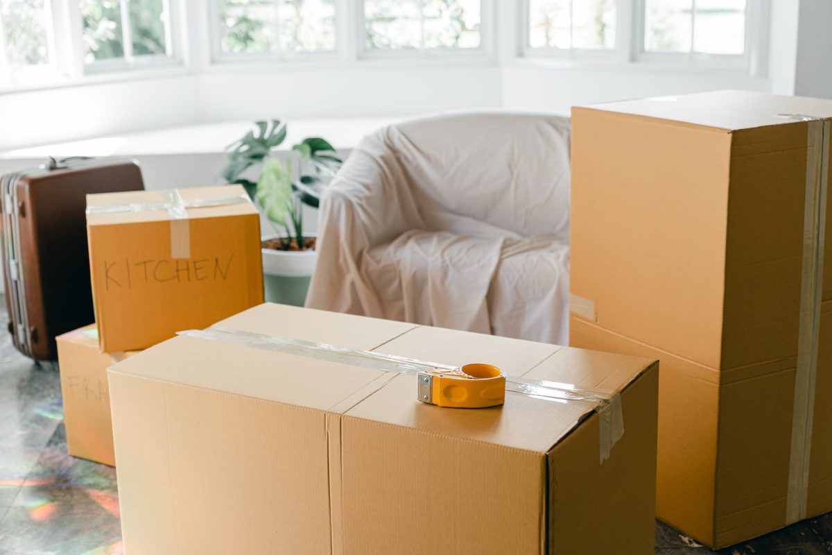 Why it is essential to hire furniture movers during relocation?