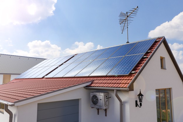 What are the things to know while choosing the solar panel system