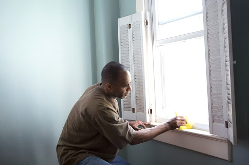 The amount it costs to clean windows on a twofold story house?